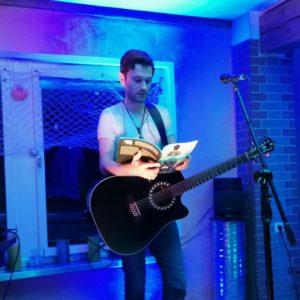 blu12, live, music, one-man-band, experience, songwriter, singer, atmospheric sounds, soulfood machine, worlds of sound, martin schütz, live musik, events, festivals, ambient acoustic rock